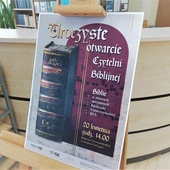 Biblia w centrum nauki