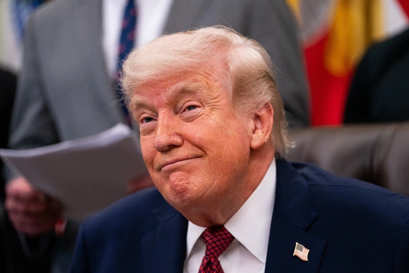 Media: Trump ws. Iranu coraz bardziej przeczy sam sobie