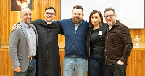 Boże "5D". Szkoła Posługi Charyzmatycznej w Bielawie