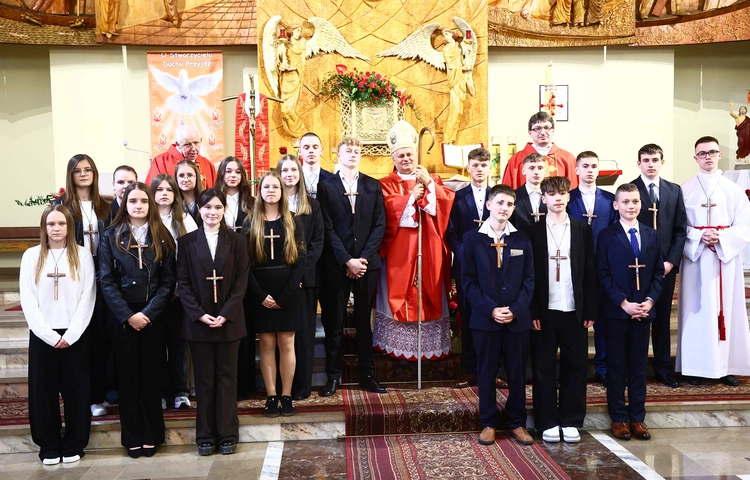 Bierzmowanie w Niedomicach