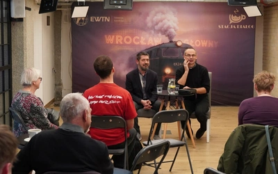 Stacja Dialog. Rozmowa o "minimalizmie serca" z bp. Maciejem Małygą