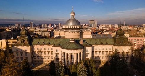 Dyspensa od obowiązku zachowania wstrzemięźliwości od pokarmów mięsnych w piątek 1 maja