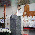 Wprowadzenie relikwii św. Jana Pawła II do parafii w Jesionce - Msza św.