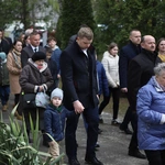 Wprowadzenie relikwii św. Jana Pawła II w Jesionce - procesja
