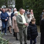 Wprowadzenie relikwii św. Jana Pawła II w Jesionce - procesja
