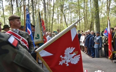 Przesłanie ościsłowskiego lasu: strzec prawdy i pamięci
