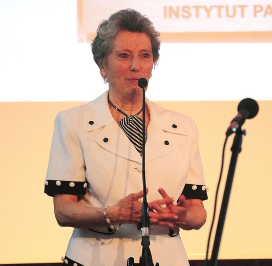 Grażyna Wosińska już od ponad 30 lat dba o upamiętnienie bohaterów. 