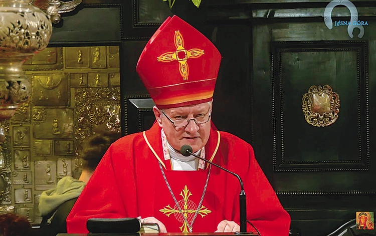 Mszy św. przewodniczył i słowo Boże wygłosił bp Adam Wodarczyk.