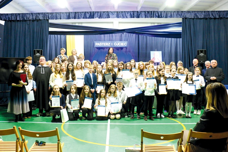 W etapie międzyszkolnym, który odbył się w PSP nr 14 Integracyjnej, wzięło udział  119 uczniów  z 15 szkół.