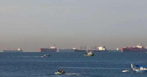 Cieśniny i kanały - newralgiczne miejsca dla handlu morskiego