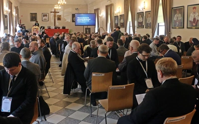 Wysłuchaj świadectw II Synodu Archidiecezji Wrocławskiej. Mówią księża, siostra zakonna i świecka kobieta