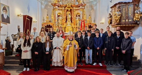 Duchowa budowa na skale. Z wizytą w Świerkach