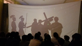 Zobaczyć i uwierzyć. Teatr cieni w szkole Caritas