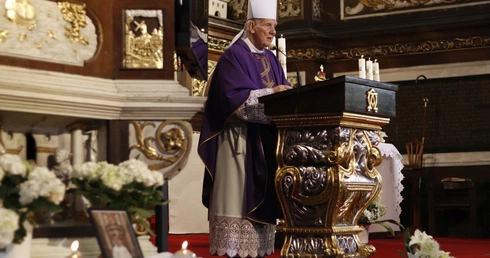 Parafia katedralna pożegnała ks. Pawła Traczykowskiego