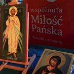 Instalacja ikony Jezusa Chrystusa w oleśnickiej bazylice