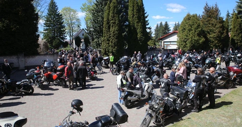 Motocykliści zawierzyli swoje trasy