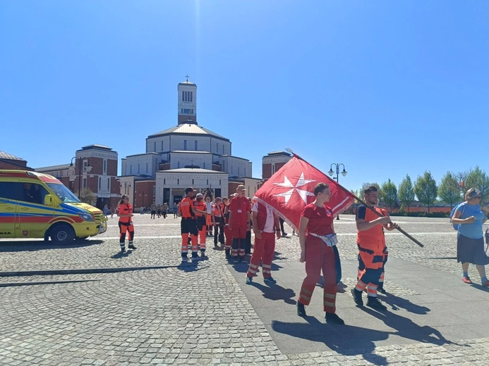 Pielgrzymi w Łagiewnikach