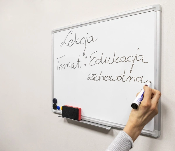 Barbara Nowacka mówi o „pogardzie dla nauczycieli”. Kto tu naprawdę okazuje pogardę?