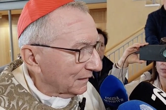  Kard. Parolin: Papież konsekwentnie głosi Ewangelię i pokój