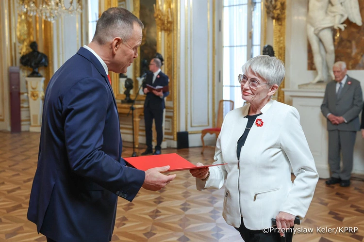 Prof. Łabno: Zadłużenia państwa nie można przeprowadzać poza konstytucją