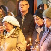 Ukraina: rozejm dobiegł końca, wznowiono ataki
