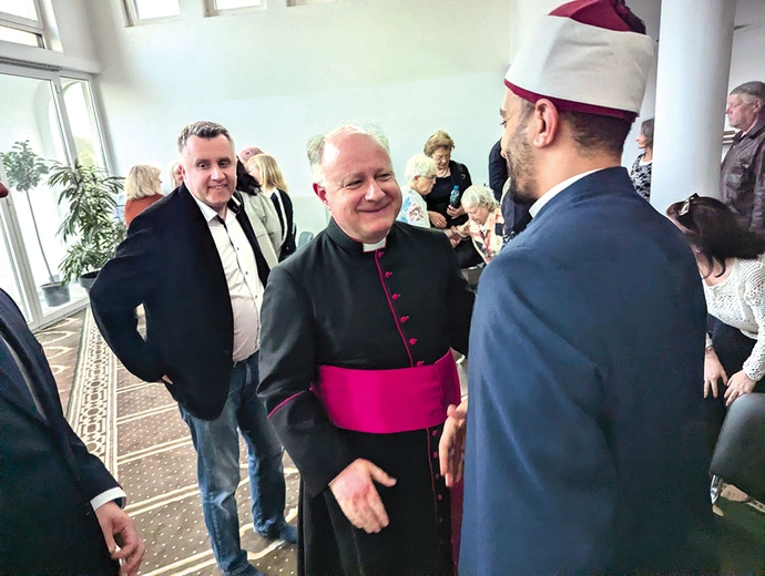 W Ośrodku Kultury Muzułmańskiej wybrzmiały wersety Koranu i biblijne psalmy.