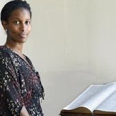 „Wybieram wiarę, że Jezus zmartwychwstał”. Trzy życia Ayaan Hirsi Ali