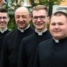 Święcenia kapłańskie we Wrocławiu. Czterech diakonów zostanie księżmi