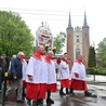 Deszcz i feretron - z Oliwy po raz 358. wyruszyła pielgrzymka do "kaszubskiej Jerozolimy"