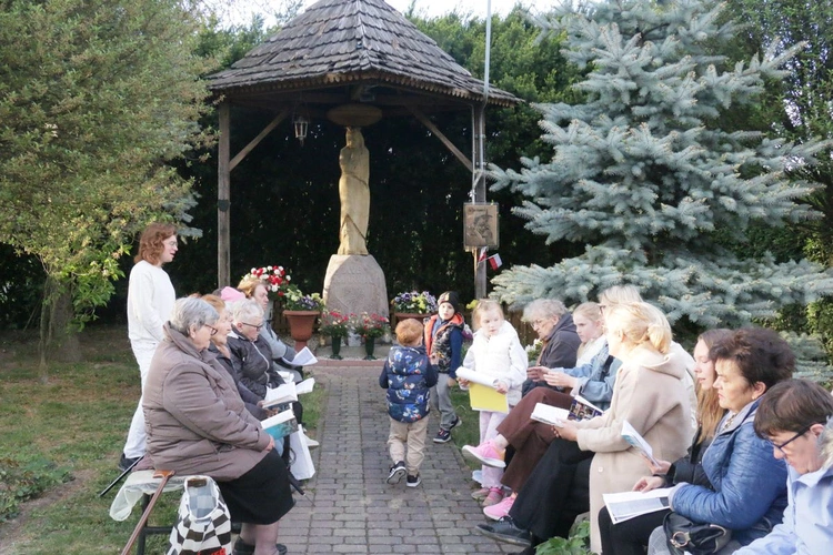 U stóp Matki Bożej