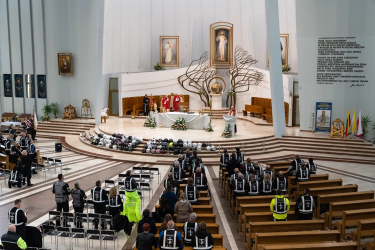 Iskra Miłosierdzia wyruszyła