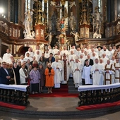 Abyśmy byli jedno... Msza św. na rozpoczęcie sesji plenarnej I Synodu Diecezji Świdnickiej