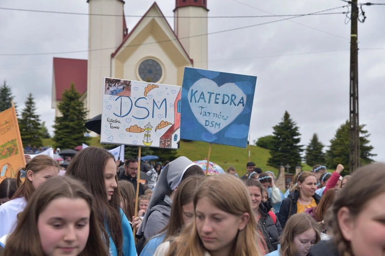 Pielgrzymka DSM do Czermnej - integracja
