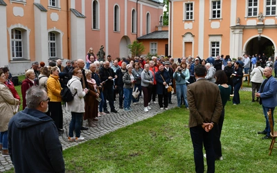 Nocy Muzeów w Paradyżu przyciągnęła tłumy zwiedzających z całego regionu
