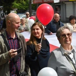 Wielkie świadectwo życia na ulicach Żar
