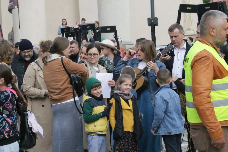 Marsz pełen życia