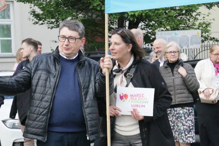 Marsz pełen życia