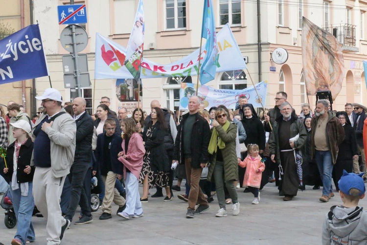 Marsz pełen życia