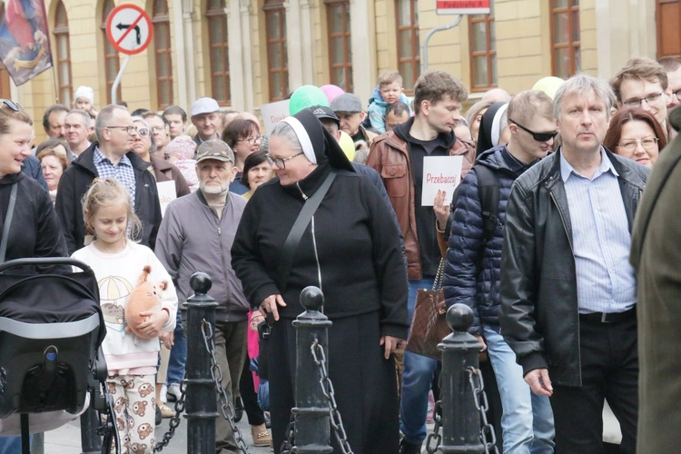 Świadkowie rodziny