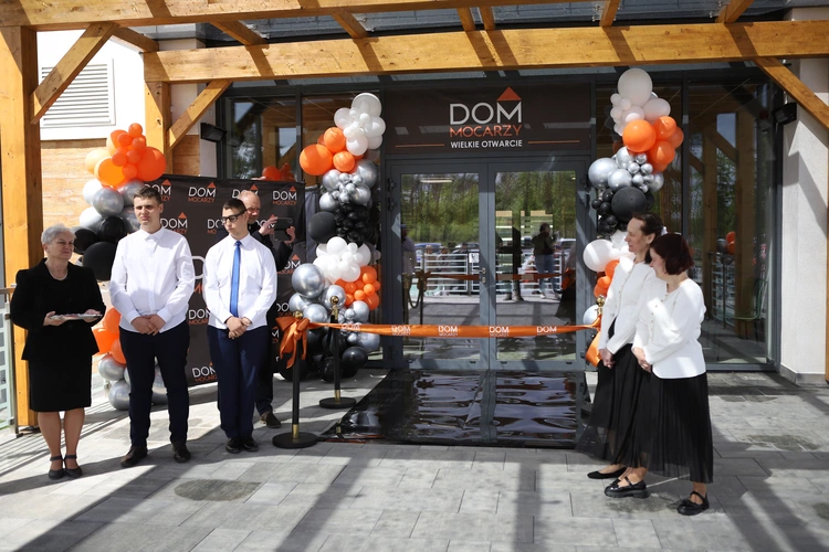 Oficjalne otwarcie "Domu Mocarzy"
