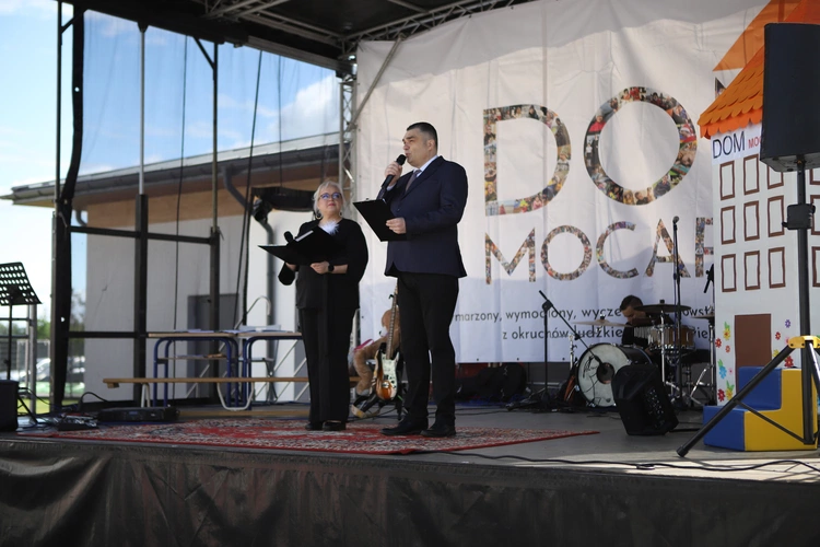 Oficjalne otwarcie "Domu Mocarzy"