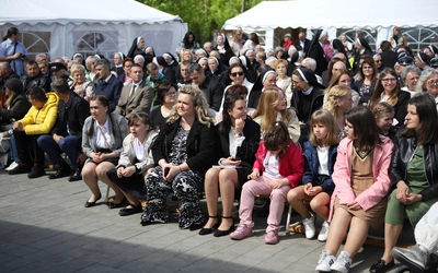 Oficjalne otwarcie "Domu Mocarzy"