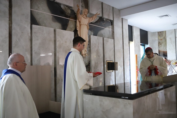 Poświęcenie kaplicy w "Domu Mocarzy"