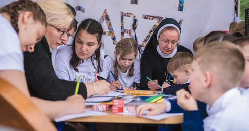 Mocarzewo: cud murowany. Dom, w którego budowie pomogli czytelnicy „Gościa” już otwarty