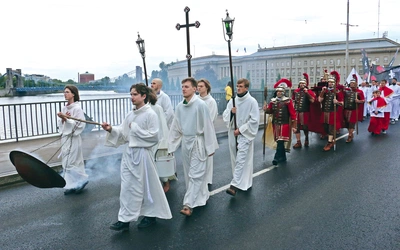 Wrocławianie dali publiczne świadectwo przywiązania  do swoich świątyń.