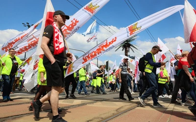 Warszawa: Przedstawiciele Stowarzyszenia Katechetów Świeckich wzięli udział w manifestacji „Solidarności”