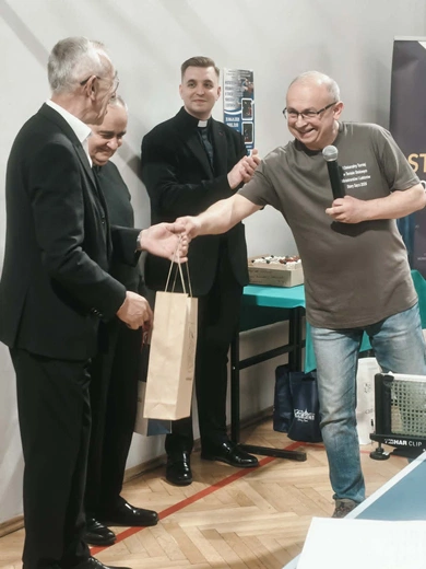 Dekanalny turniej tenisa stołowego