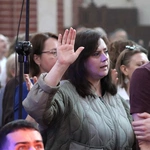 Wigilia Zesłania Ducha Świętego - czuwanie w Kościele pw. NMP na Piasku w przedzień zakończenia synodu