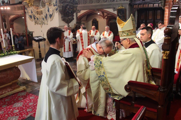 Otrzymali święcenia diakonatu (stałego)