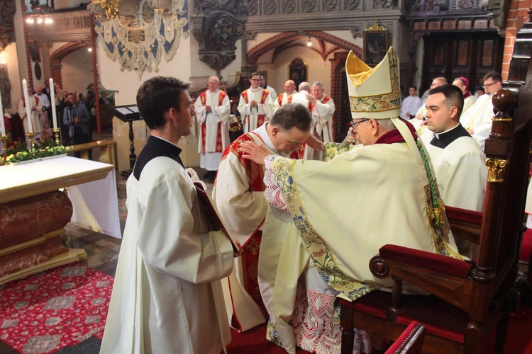 Otrzymali święcenia diakonatu (stałego)